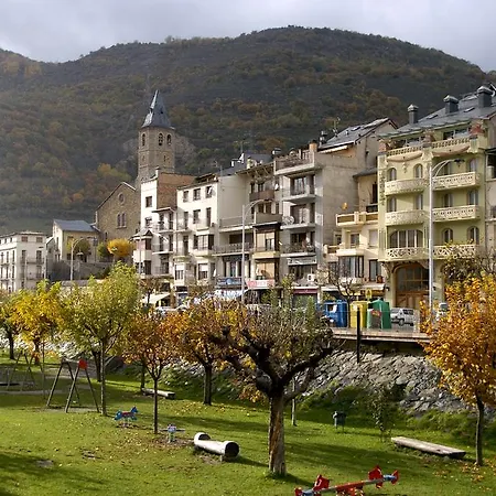 Parque de Campismo Noguera Pallaresa Sort